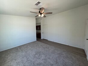 7595 E 45th St in Yuma, AZ - Building Photo - Building Photo