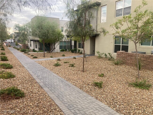 1247 Rock Hls St in Las Vegas, NV - Building Photo - Building Photo