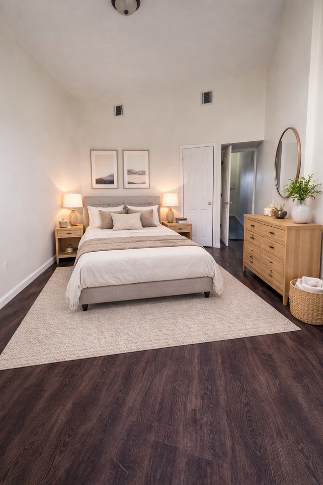 167 Danforth Ave, Unit 2 in Jersey City, NJ - Foto de edificio - Building Photo