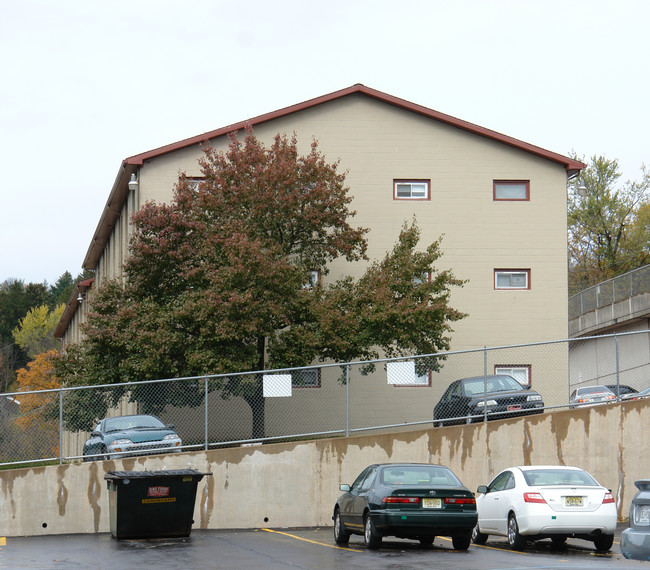 81 N Iron St in Bloomsburg, PA - Building Photo - Building Photo