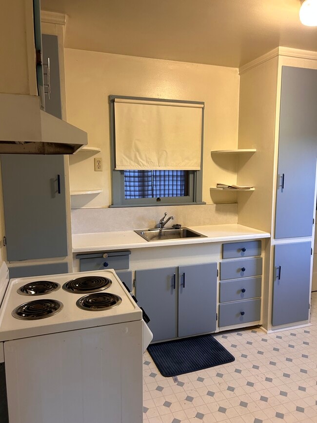 226 Elefa St, Unit A, Unit A