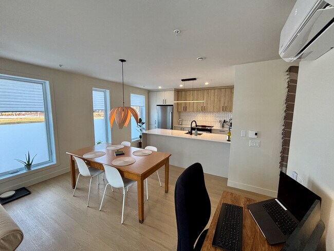 860 De Vimy Av in Québec, QC - Building Photo - Building Photo