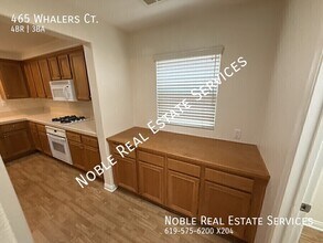 465 Whalers Ct in San Diego, CA - Building Photo - Building Photo