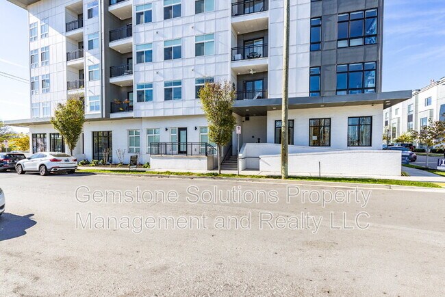 1125 10th Ave N in Nashville, TN - Building Photo - Building Photo