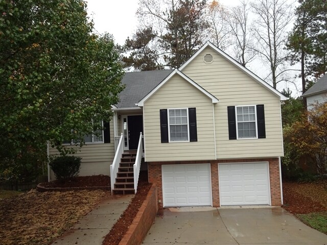 1028 Pepper Cir NW in Acworth, GA - Foto de edificio