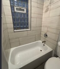 853 N Wolcott Ave, Unit 1 in Chicago, IL - Building Photo - Building Photo