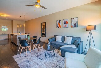 290 E Roosevelt St in Phoenix, AZ - Foto de edificio - Building Photo