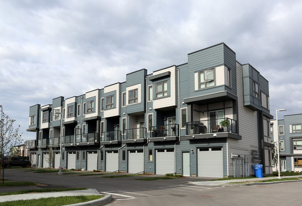 Terra Airdrie, AB Apartments