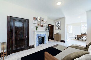 426 Edgemont St in Pittsburgh, PA - Building Photo