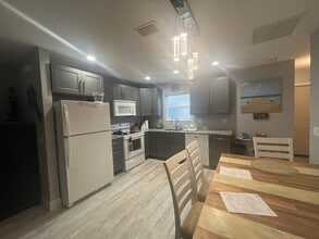 1227 S Daytona Ave in Flagler Beach, FL - Building Photo - Building Photo