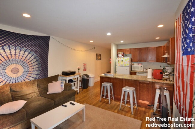 property at 62 Egmont St