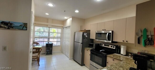 3039 Horizon Ln in Naples, FL - Building Photo - Building Photo