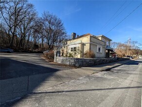 1425 Manville Rd in Woonsocket, RI - Building Photo - Building Photo