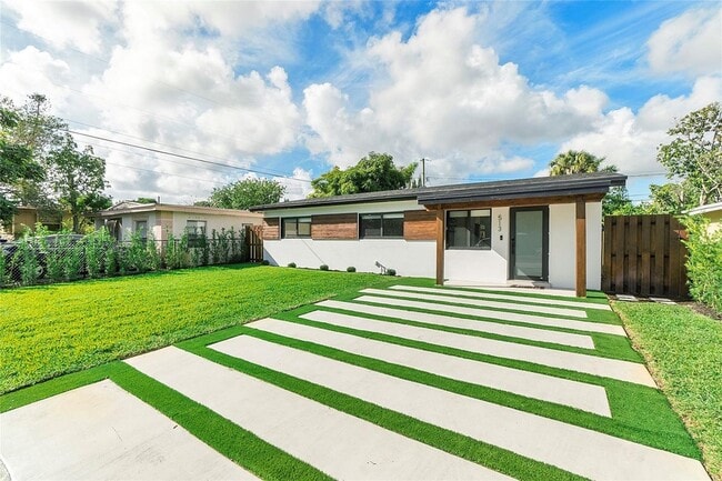 property at 513 NW 17th Ave
