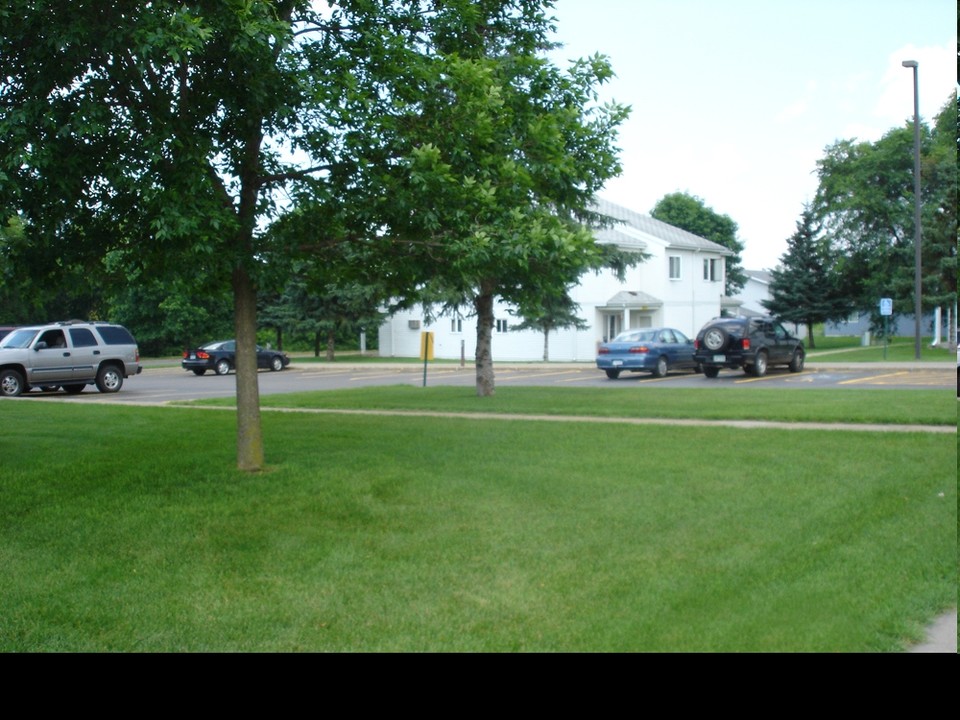 Ridgeview I Apartments in Brainerd, MN - Building Photo