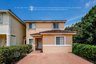 14365 SW 134th Pl in Miami, FL - Building Photo