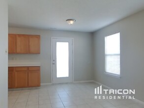 169 Winterwood Dr in Greenwood, IN - Building Photo - Building Photo