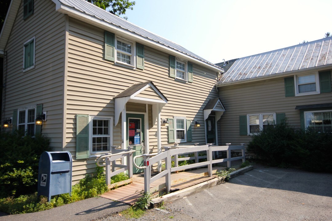 289 Whitebridge Rd in Quakertown, NJ - Building Photo