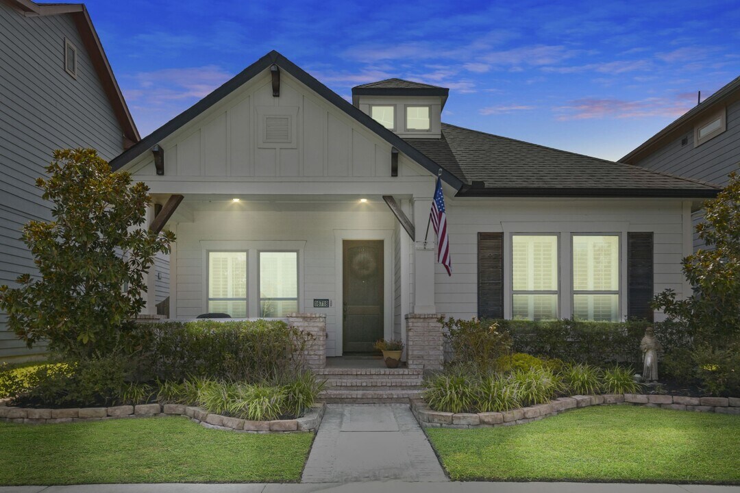 16718 Echo Heights Dr in Cypress, TX - Building Photo
