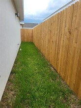 22 W Kenwood St in Edinburg, TX - Building Photo - Building Photo
