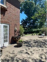 124 Sheridan Cir in Charleston, WV - Building Photo