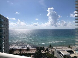 3901 S Ocean Dr in Hollywood, FL - Building Photo