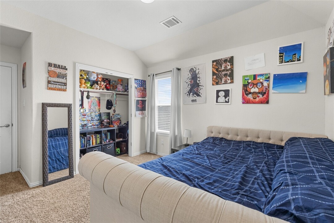 2314 Red Slate Dr in Arcola, TX - Building Photo