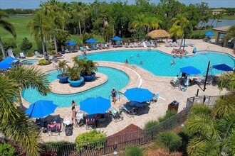 7607 Grand Estuary Trail in Bradenton, FL - Foto de edificio - Building Photo