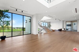 5340 Whitman Rd in Hidden Hills, CA - Building Photo - Building Photo