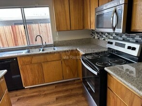 1981 Benita Dr in Rancho Cordova, CA - Building Photo - Building Photo