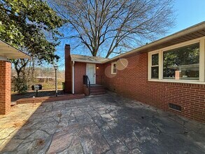 104 Yancy Dr SE in Marietta, GA - Building Photo - Building Photo