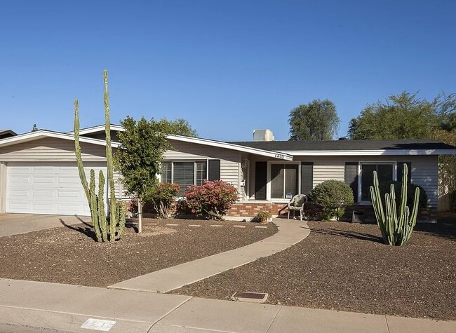 1410 E Verlea Dr in Tempe, AZ - Foto de edificio - Building Photo