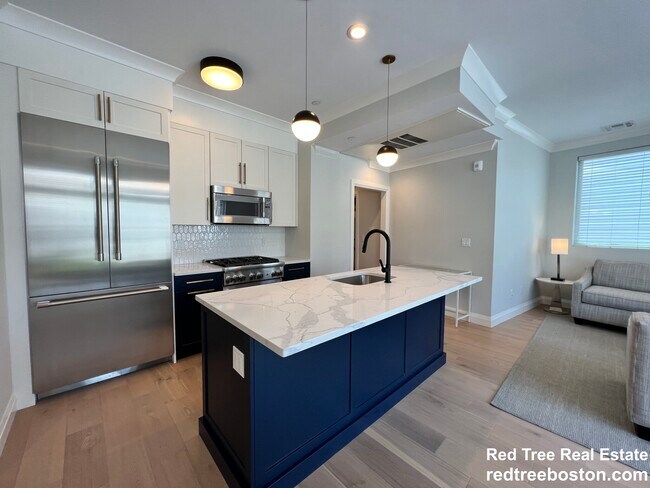 142 Pleasant St, Unit 1