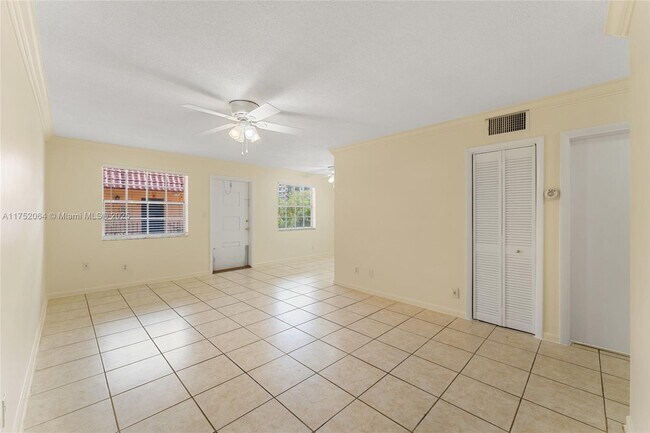1545 Miami Rd-Unit -203 in Fort Lauderdale, FL - Building Photo - Building Photo