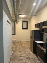 The Shop Lofts in Stoughton, WI - Foto de edificio - Building Photo