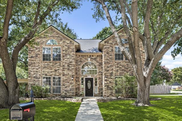 property at 2817 Ridgemere Dr