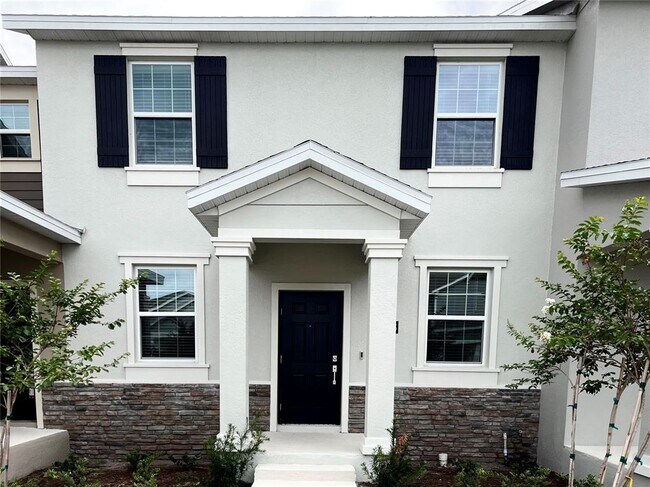 3073 Ella Wy in St. Cloud, FL - Foto de edificio - Building Photo