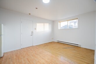 72 Rue de la Visitation in St-Charles-Borromée, QC - Building Photo - Building Photo