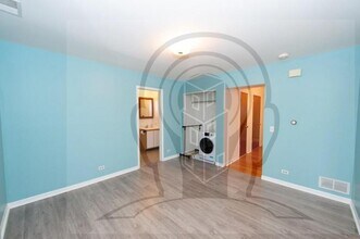5222 W Belmont Ave in Chicago, IL - Building Photo - Building Photo