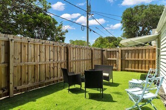 909 N Palmway in Lake Worth Beach, FL - Building Photo - Building Photo