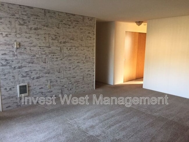 1837 Kingsley Rd in Eugene, OR - Building Photo - Building Photo