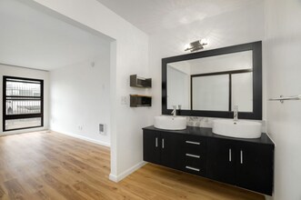 7740 Redlands St in Los Angeles, CA - Building Photo - Building Photo