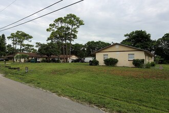 4210 Vermont Ave in Lake Worth, FL - Building Photo - Building Photo
