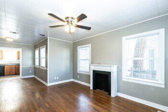 2417 25th St in Lubbock, TX - Building Photo - Building Photo