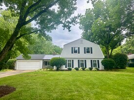 1835 Manor Mill Rd in Charlotte, NC - Building Photo