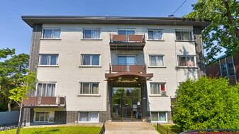 1125 Rue Galt Apartments