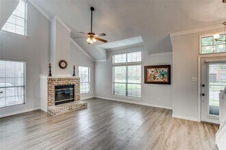 4202 Phoenix Dr in Carrollton, TX - Building Photo - Building Photo