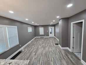 2035 S Pennsylvania St in Indianapolis, IN - Building Photo - Building Photo