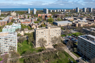 Gunsaulus Hall Apartments in Chicago, IL - Building Photo - Building Photo