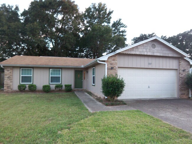 property at 727 Valley Ridge Way